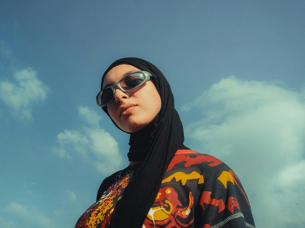 Style féminin élégant : découvrez comment économiser jusqu'à 60 % !